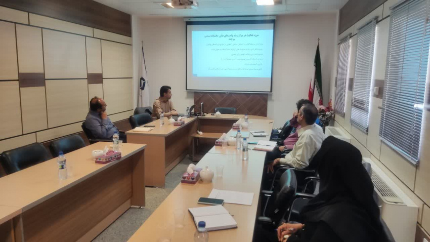 پذیرش دو شرکت جدید در حوزه صنایع معدنی در مرکز رشد واحد های فناور دانشگاه صنعتی بیرجند